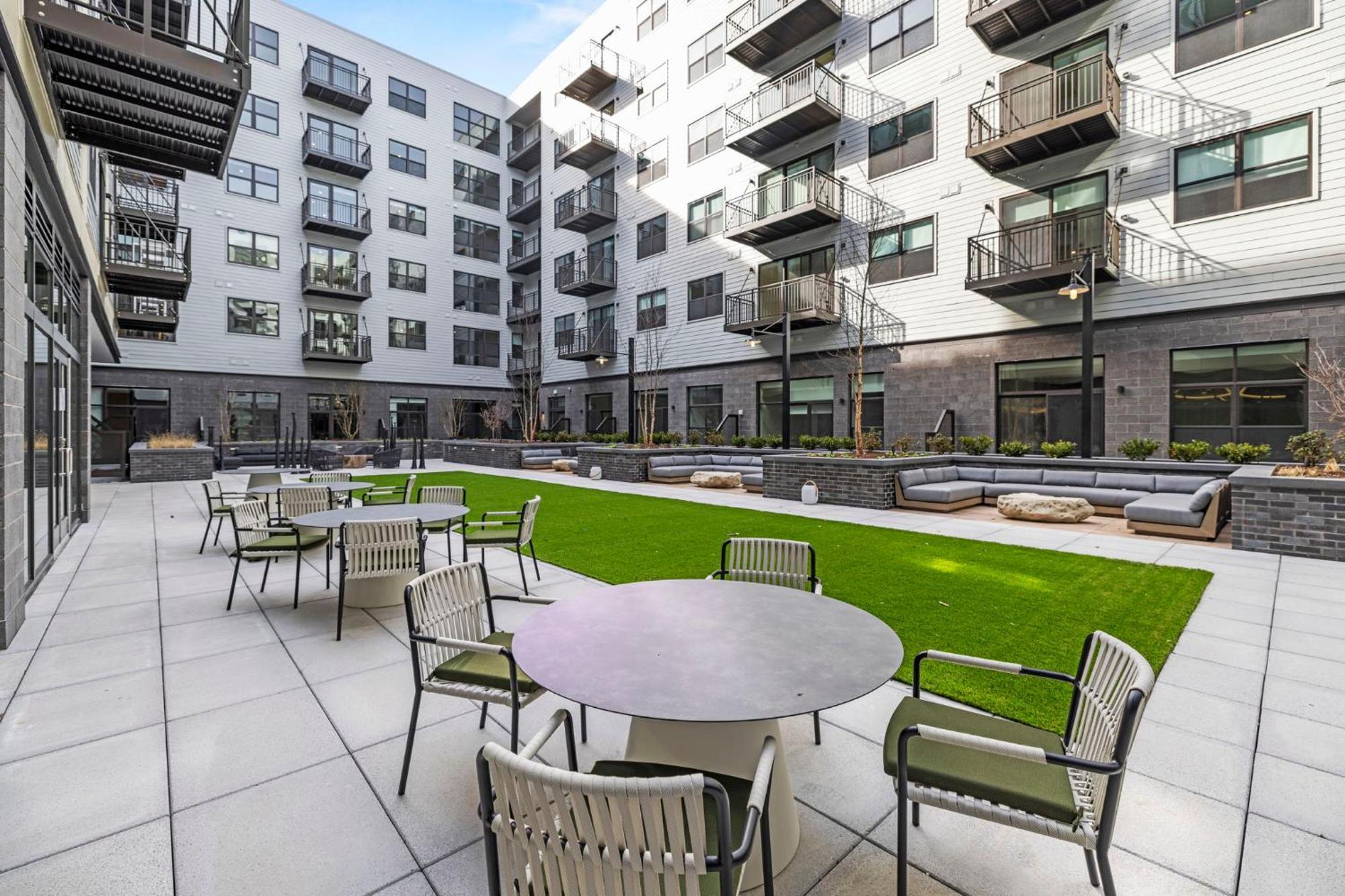 Апартаменты Placemakr Cathedral Heights Вашингтон Экстерьер фото